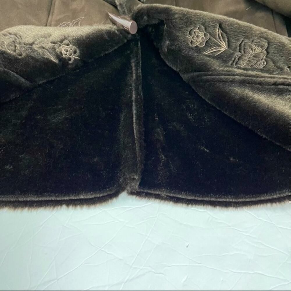 Essentials by Milano Vegan Suede & Fur Embroidered CowGirl Coat NWOT Size L - Picture 7 of 12